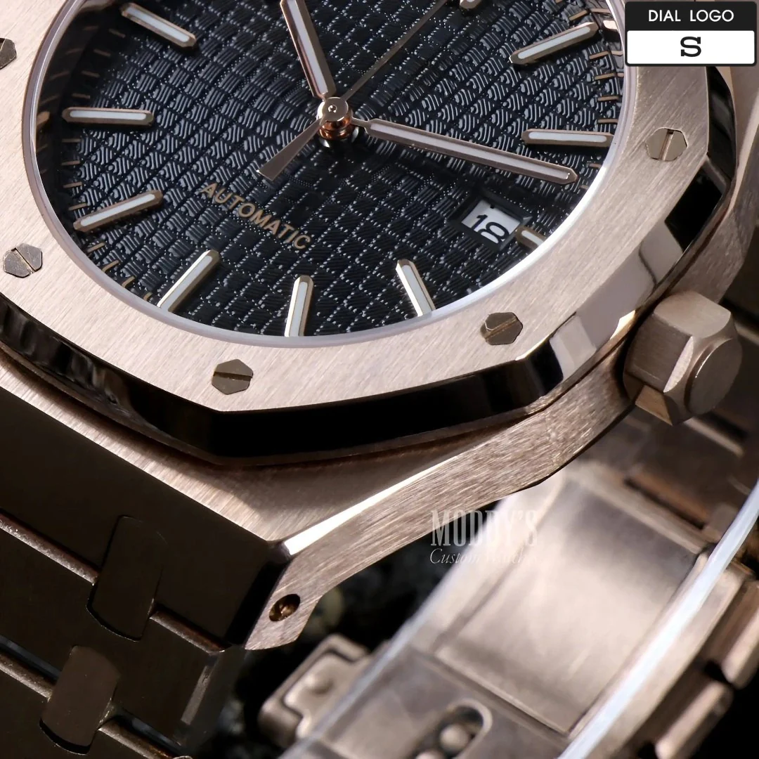 Royal Seikoak | Rose Gold Black - Image 3